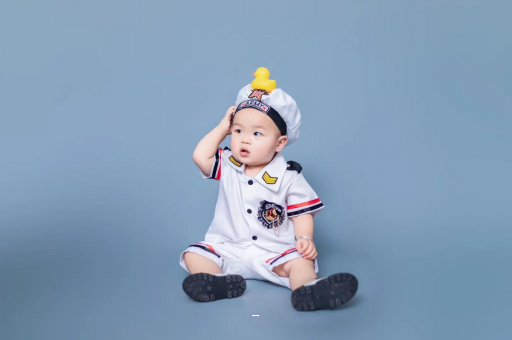 东方宝宝手心脚心烫